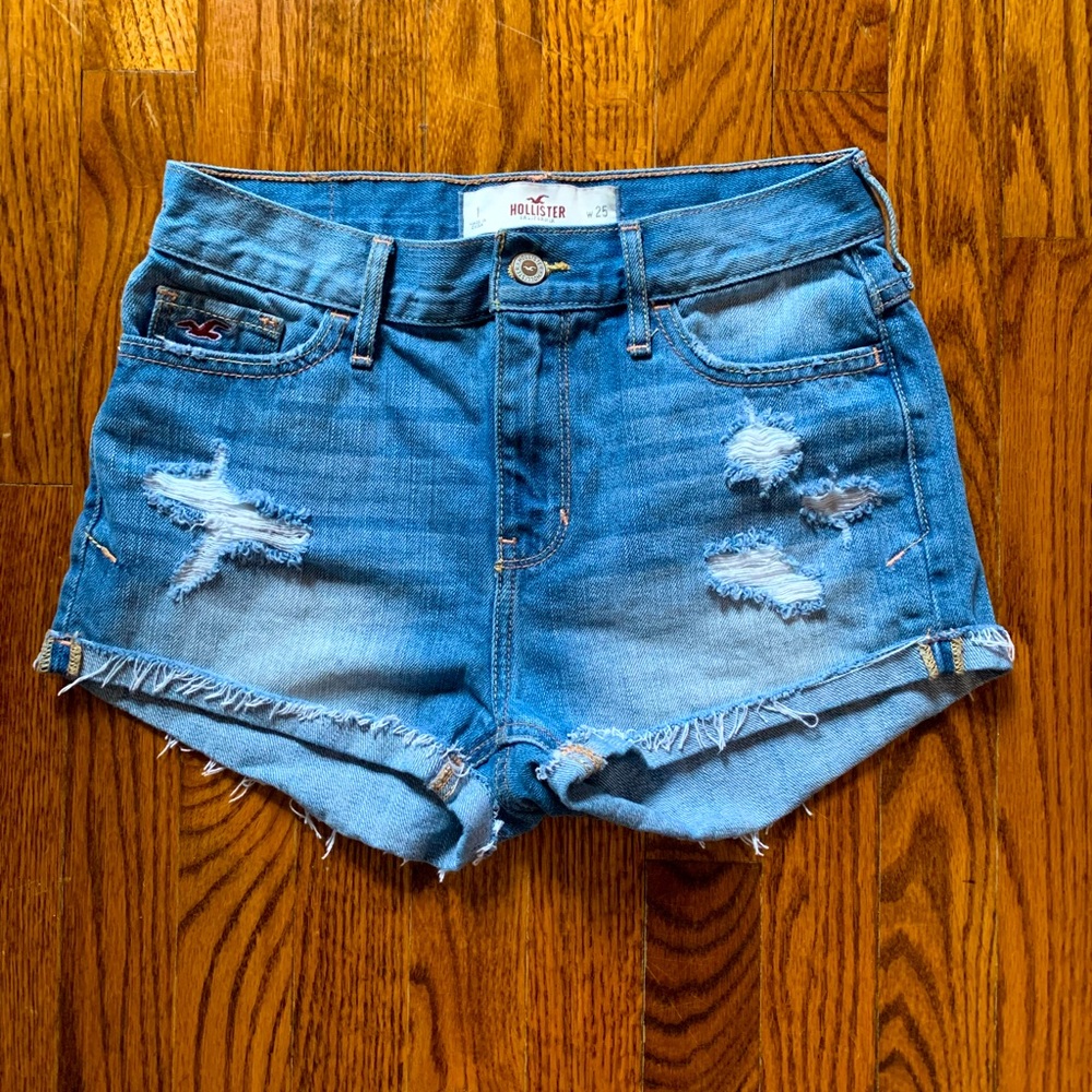 Hollister mid rise ripped denim wash short